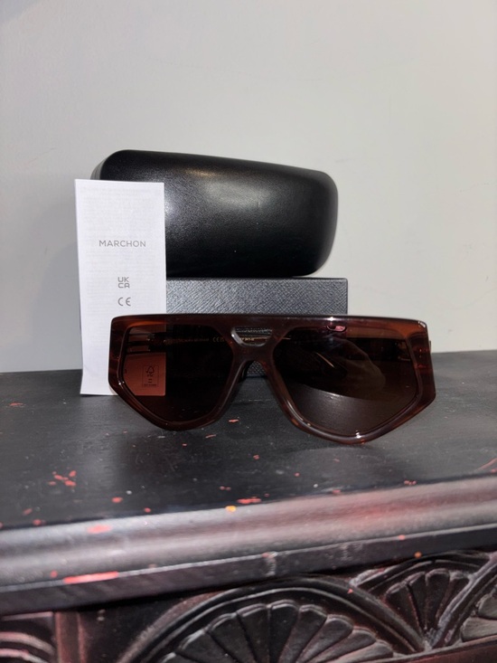 Victoria Beckham Accessories - Victoria Beckham Made in Italy Brown Bridge Sunglasses NWT